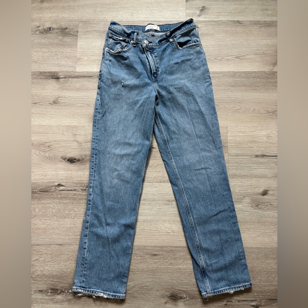 Abercrombie & Fitch Jeans Size 8 Distressed